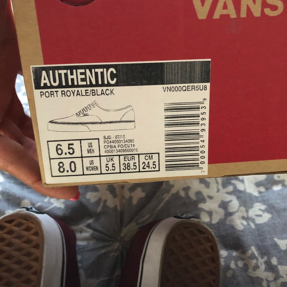 Vans - Picture 4 of 4